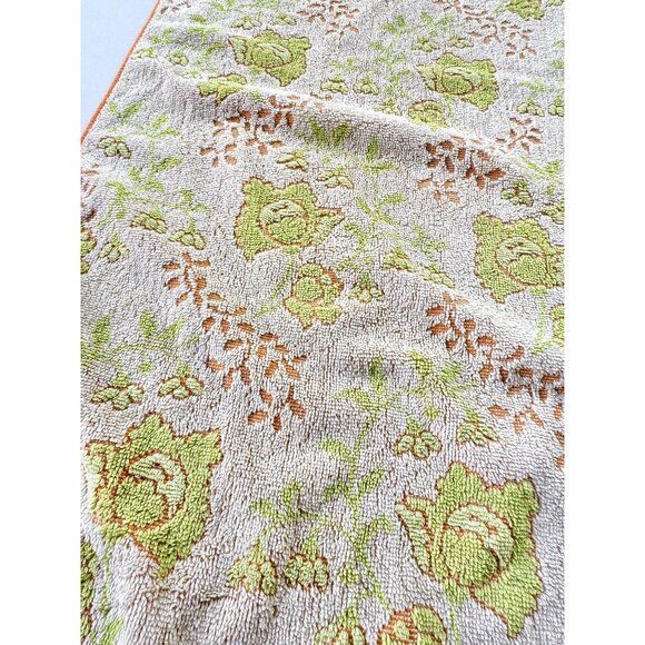 Vintage 80s small bath towel, mint green and  peach floral towel, reversible - Picture 3 of 10